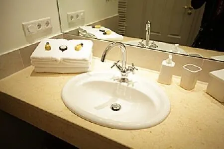 Jadgschloss Zu * Hohen Niendorf